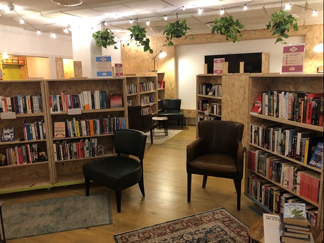 Picture of a library interior.