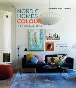 NORDIC HOMES IN COLOUR (HB)